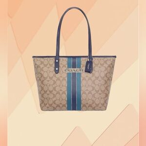 💙Authentic Coach Signature Khaki Navy Blue Varsity Stripe Tote Bag -F38405